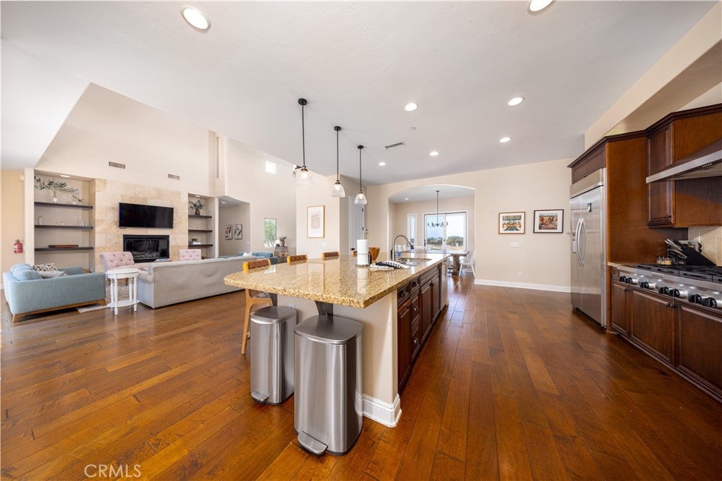 Temecula, California, 92592, United States, 5 Bedrooms Bedrooms, ,4 BathroomsBathrooms,Residential,Active,1970960