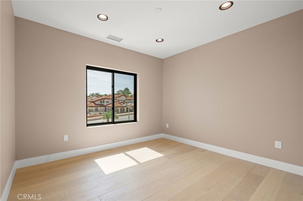 Chino Hills, California, 91709, United States, 5 Bedrooms Bedrooms, ,5 BathroomsBathrooms,Residential,Active,2030088