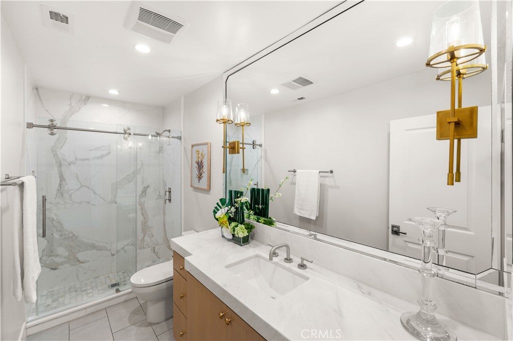 Pasadena, California, 91107, United States, 5 Bedrooms Bedrooms, ,6 BathroomsBathrooms,Residential,Active,1941367