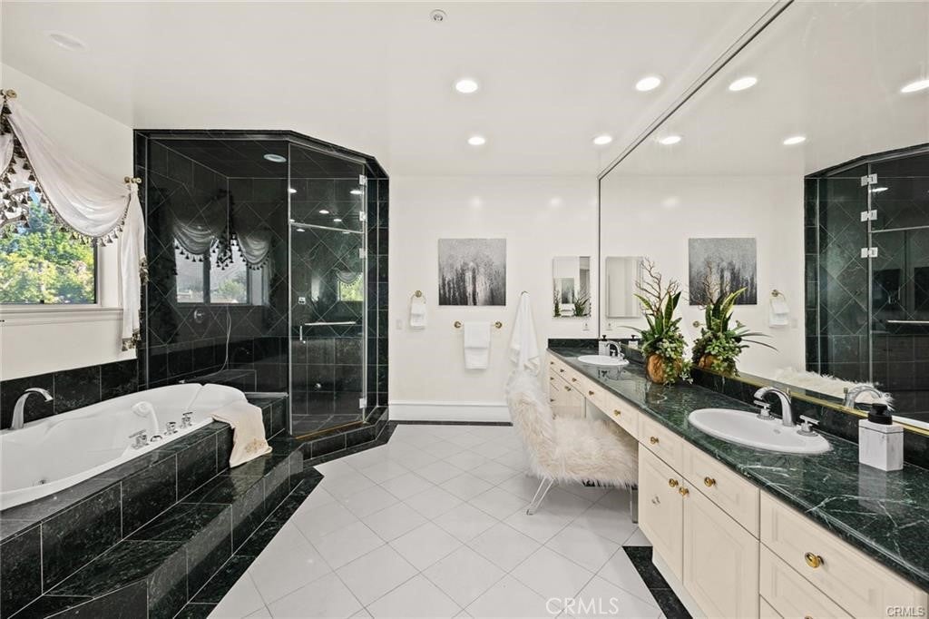 Arcadia, California, 91007, United States, 7 Bedrooms Bedrooms, ,9 BathroomsBathrooms,Residential,Active,1943808