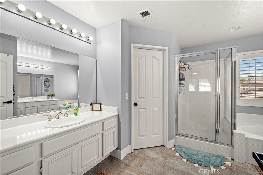 Rancho Santa Margarita, California, 92688, United States, 4 Bedrooms Bedrooms, ,3 BathroomsBathrooms,Residential,Active,1944272