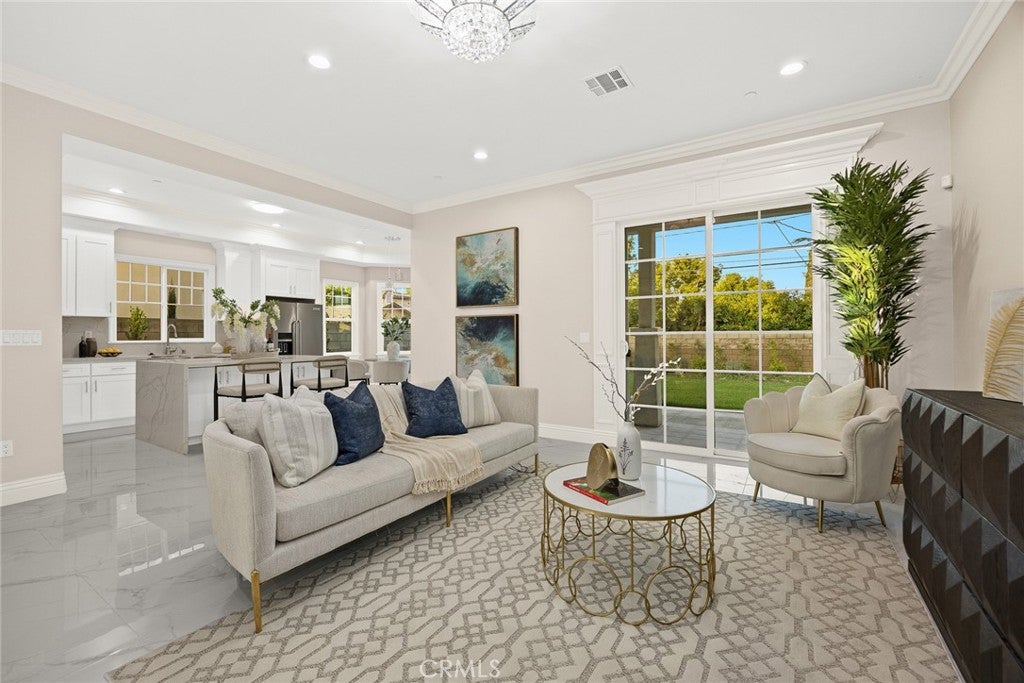 Temple City, California, 91780, United States, 5 Bedrooms Bedrooms, ,6 BathroomsBathrooms,Residential,Active,2011875