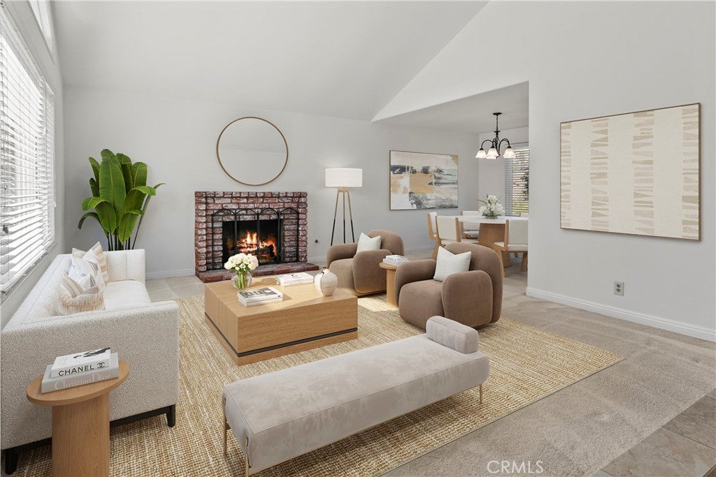 Fountain Valley, California, 92708, United States, 4 Bedrooms Bedrooms, ,3 BathroomsBathrooms,Residential,Active,1922326