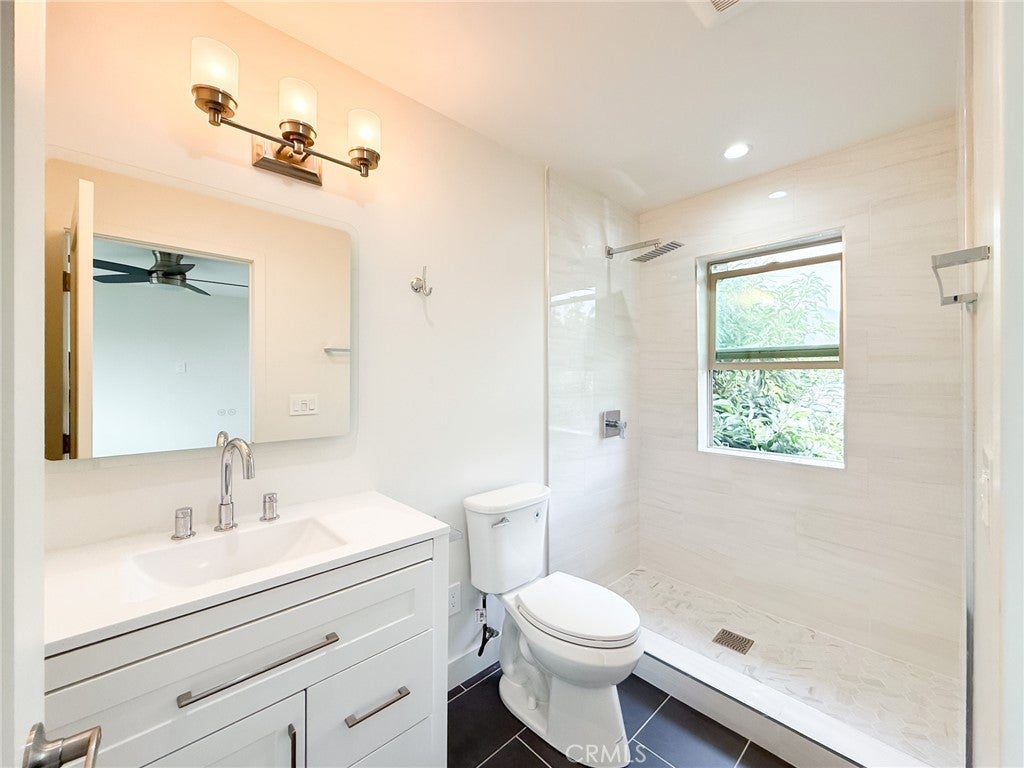 Pasadena, California, 91107, United States, 7 Bedrooms Bedrooms, ,8 BathroomsBathrooms,Residential,Active,1944066