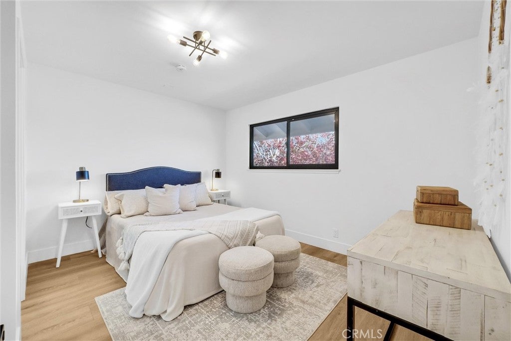 Huntington Beach, California, 92646, United States, 4 Bedrooms Bedrooms, ,3 BathroomsBathrooms,Residential,Active,1998762