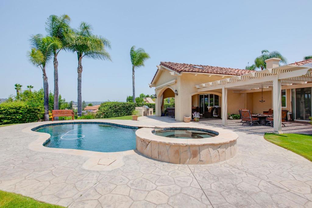 Bonsall, California, 92003, United States, 4 Bedrooms Bedrooms, ,4 BathroomsBathrooms,Residential,Active,1892629