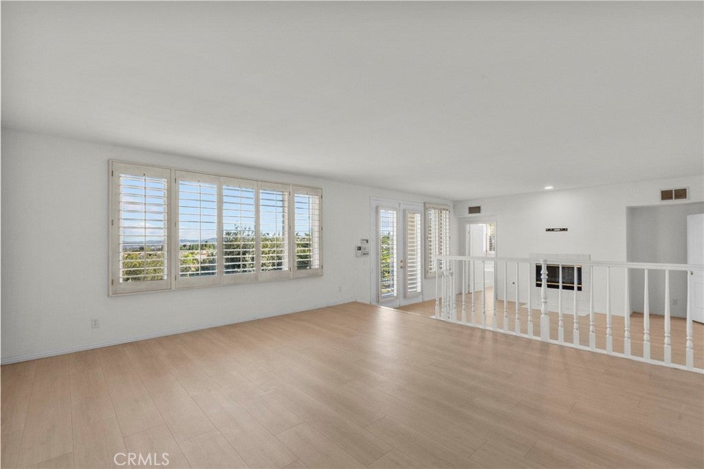 Canoga Park, California, 91304, United States, 5 Bedrooms Bedrooms, ,5 BathroomsBathrooms,Residential,Active,2006939