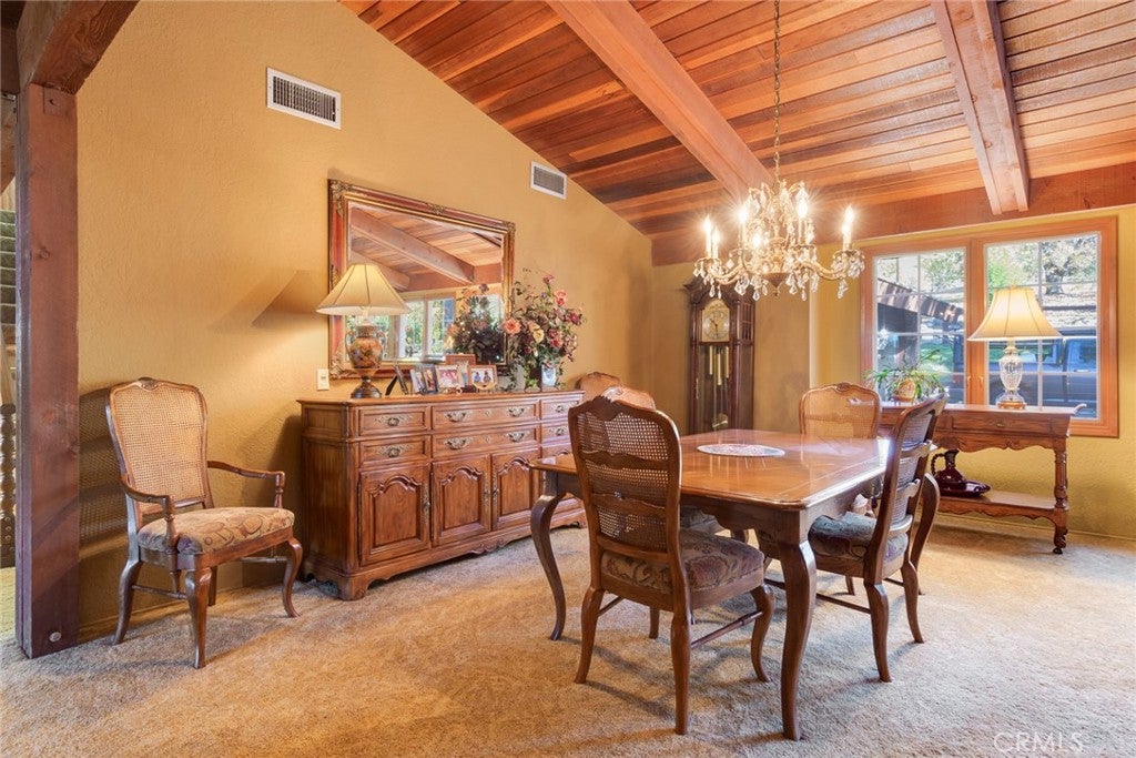 Yucaipa, California, 92399, United States, 4 Bedrooms Bedrooms, ,5 BathroomsBathrooms,Residential,Active,1990591