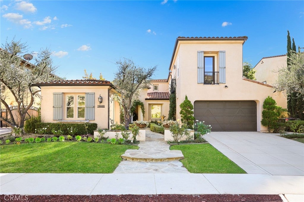 Walnut, California, 91789, United States, 4 Bedrooms Bedrooms, ,5 BathroomsBathrooms,Residential,Active,1990595