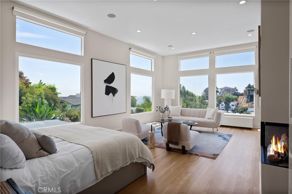 West Hollywood, California, 90069, United States, 3 Bedrooms Bedrooms, ,4 BathroomsBathrooms,Residential,Active,1922666