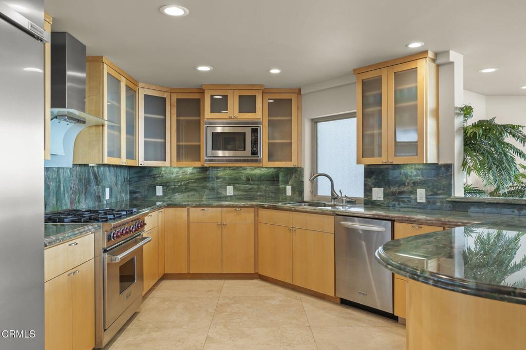 Oxnard, California, 93035, United States, 4 Bedrooms Bedrooms, ,3 BathroomsBathrooms,Residential,Active,1880193