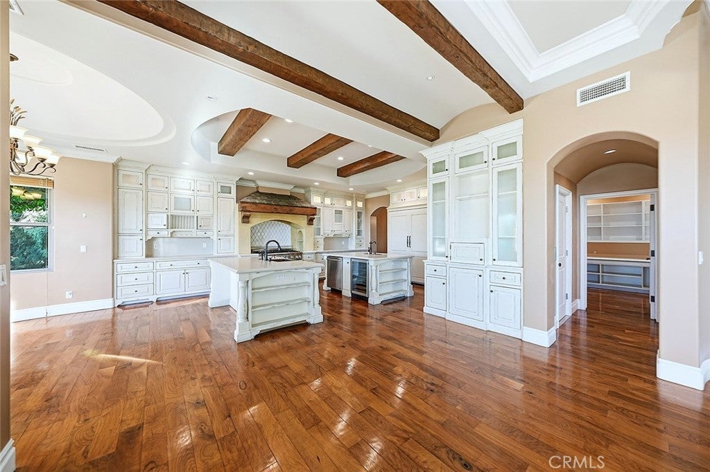 La Canada Flintridge, California, 91011, United States, 4 Bedrooms Bedrooms, ,5 BathroomsBathrooms,Residential,Active,2014608