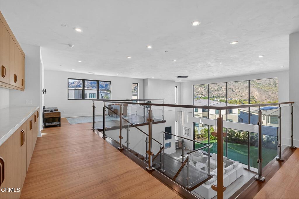 Porter Ranch, California, 91326, United States, 5 Bedrooms Bedrooms, ,6 BathroomsBathrooms,Residential,Active,1965808