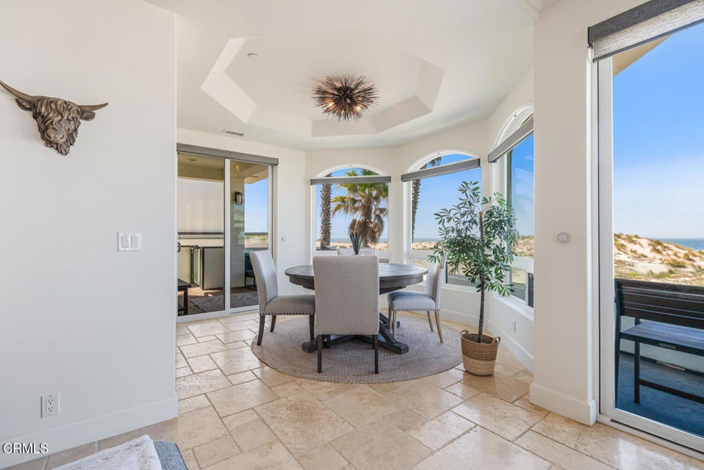 Oxnard, California, 93035, United States, 5 Bedrooms Bedrooms, ,6 BathroomsBathrooms,Residential,Contingent,1973330