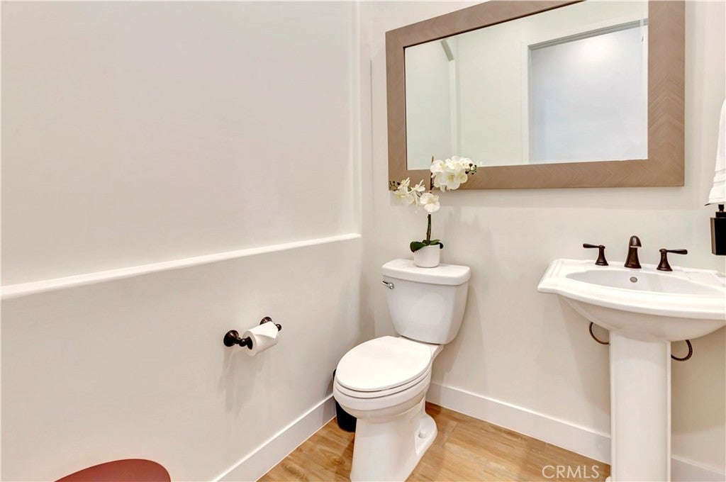 Indio, California, 92201, United States, 6 Bedrooms Bedrooms, ,5 BathroomsBathrooms,Residential,Active,1880350