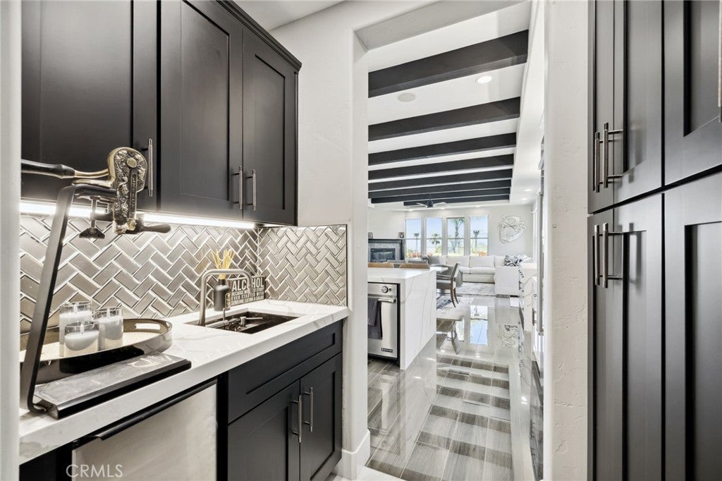 Yucaipa, California, 92399, United States, 4 Bedrooms Bedrooms, ,6 BathroomsBathrooms,Residential,Active,1858722