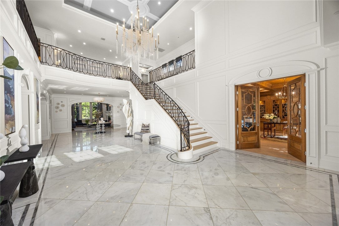 Arcadia, California, 91006, United States, 6 Bedrooms Bedrooms, ,8 BathroomsBathrooms,Residential,Active,1933891