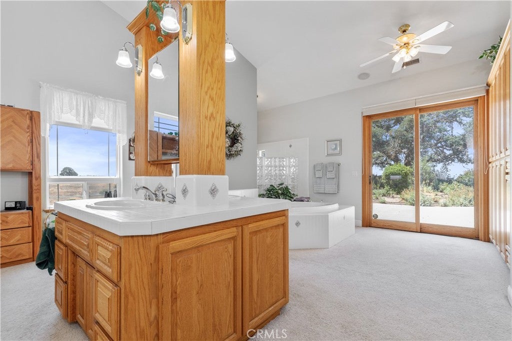 Paso Robles, California, 93446, United States, 7 Bedrooms Bedrooms, ,6 BathroomsBathrooms,Residential,Active,1919055