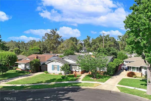 2526 POINSETTIA ST, SANTA ANA, CA 92706, photo 4 of 44