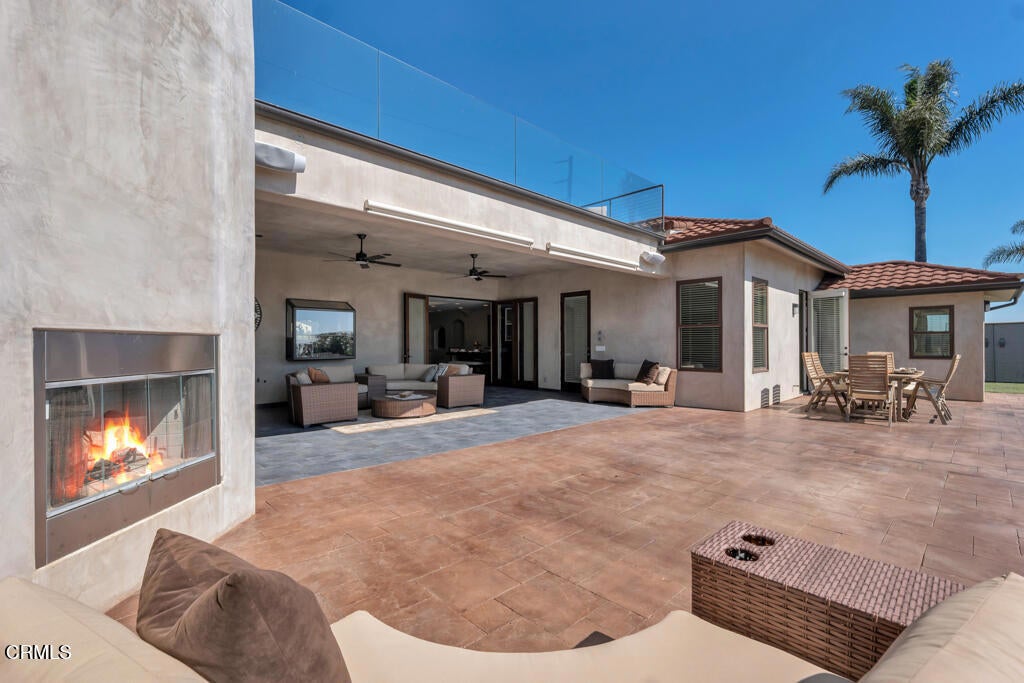 Camarillo, California, 93010, United States, 5 Bedrooms Bedrooms, ,5 BathroomsBathrooms,Residential,Active,1905055