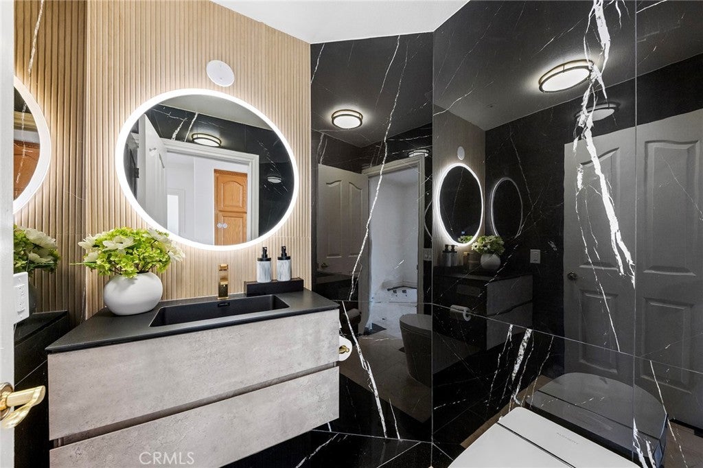 Chino Hills, California, 91709, United States, 5 Bedrooms Bedrooms, ,6 BathroomsBathrooms,Residential,Active,1986872