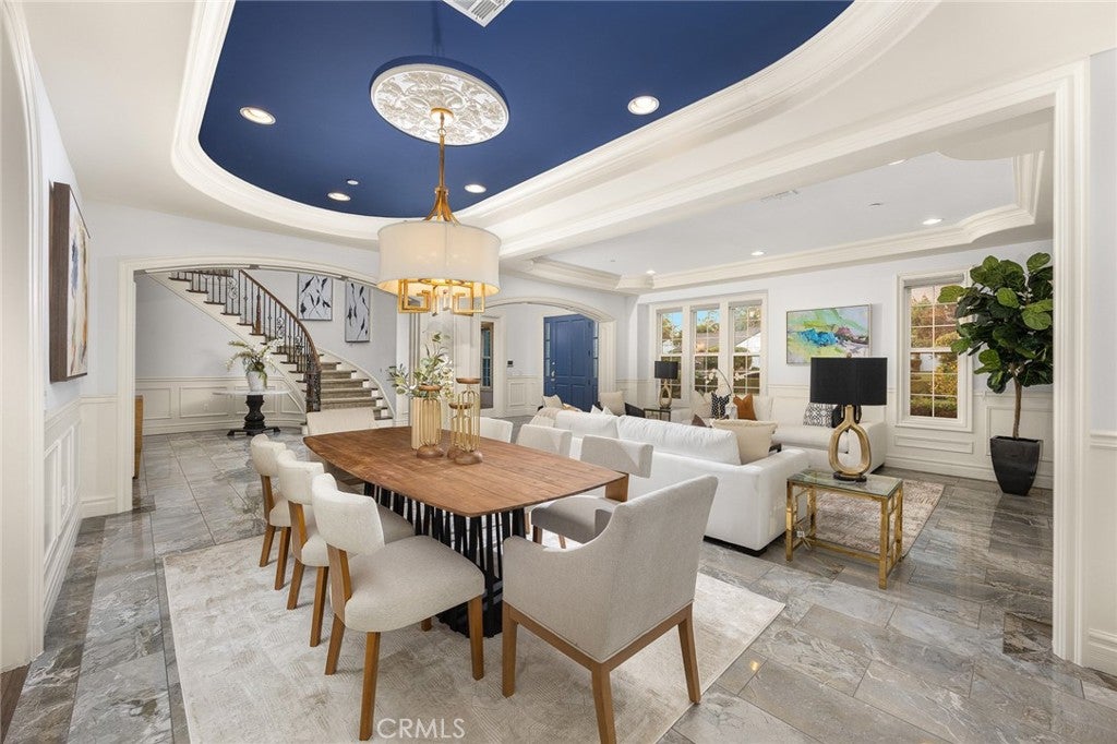 Arcadia, California, 91007, United States, 5 Bedrooms Bedrooms, ,6 BathroomsBathrooms,Residential,Active,1941105