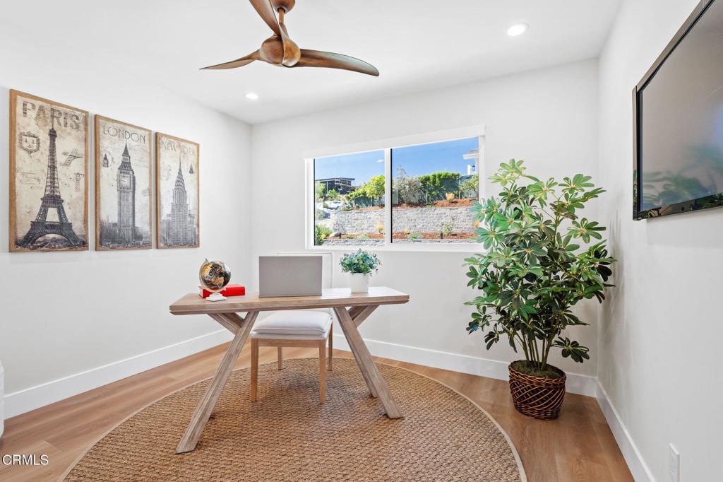 Ventura, California, 93003, United States, 4 Bedrooms Bedrooms, ,3 BathroomsBathrooms,Residential,Active,1936147