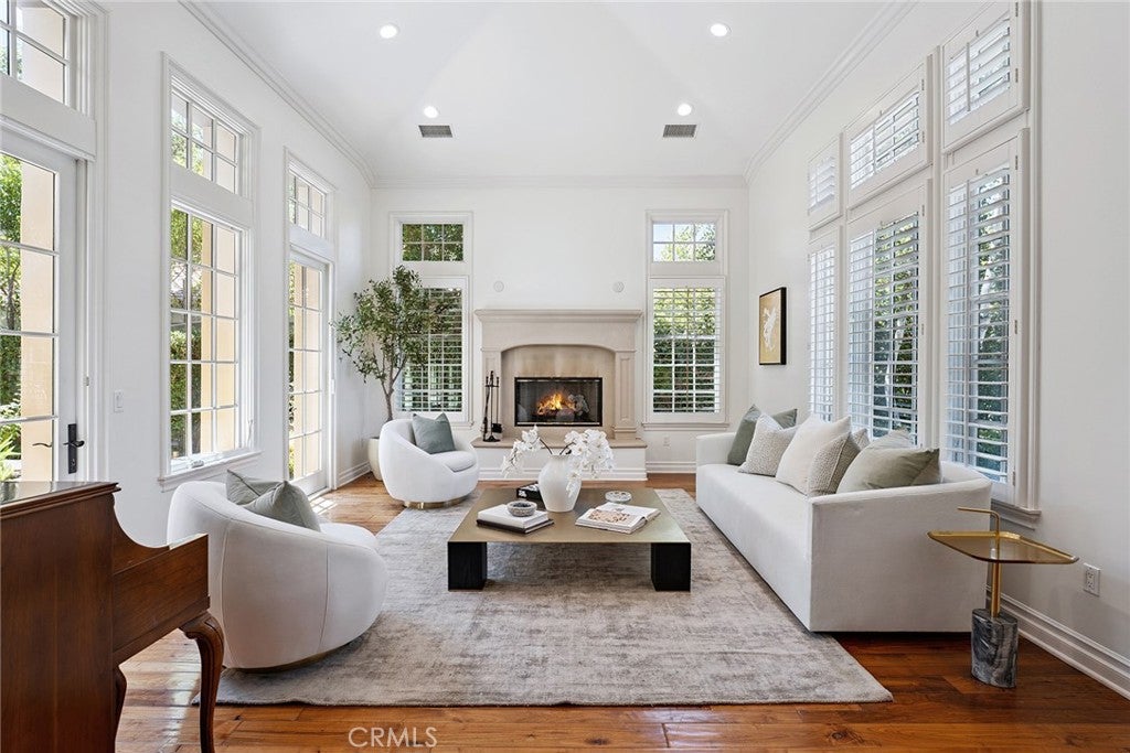 Calabasas, California, 91302, United States, 5 Bedrooms Bedrooms, ,6 BathroomsBathrooms,Residential,Active,1929471