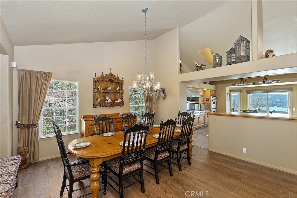 Lake Arrowhead, California, 92352, United States, ,5 BathroomsBathrooms,Residential,Active,1781875