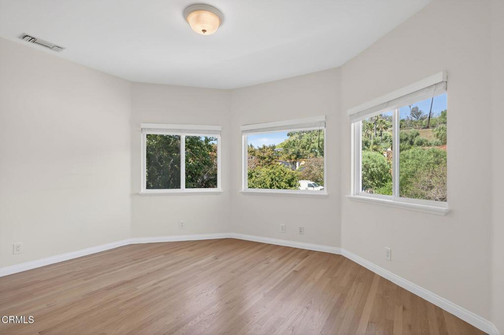 Camarillo, California, 93010, United States, 4 Bedrooms Bedrooms, ,3 BathroomsBathrooms,Residential,Active,2027321