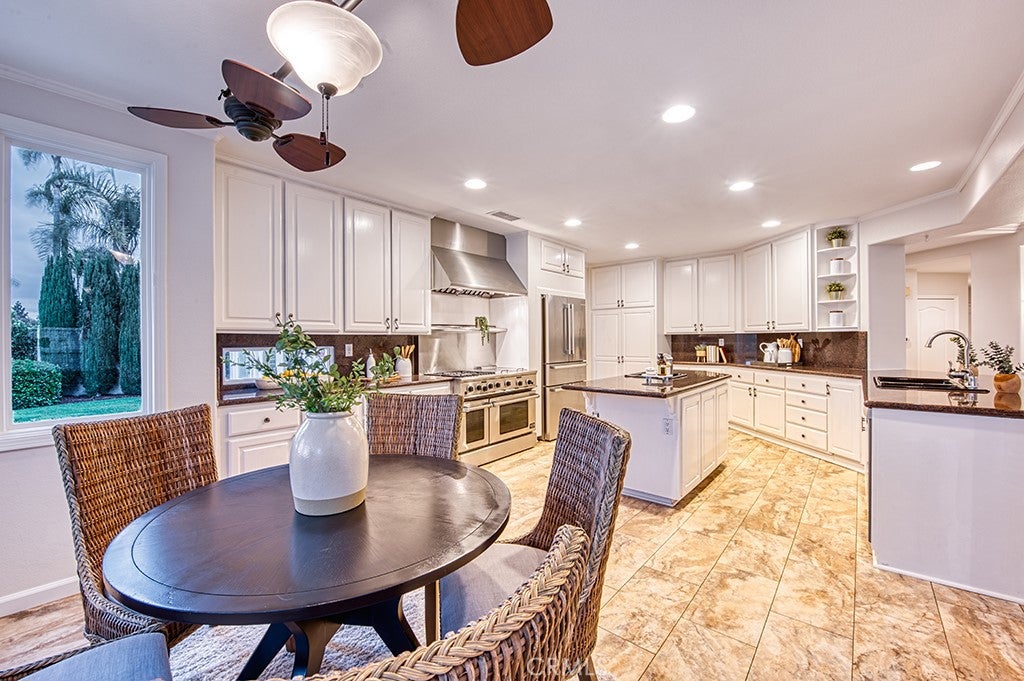 Trabuco Canyon, California, 92679, United States, 5 Bedrooms Bedrooms, ,5 BathroomsBathrooms,Residential,Active,1964270