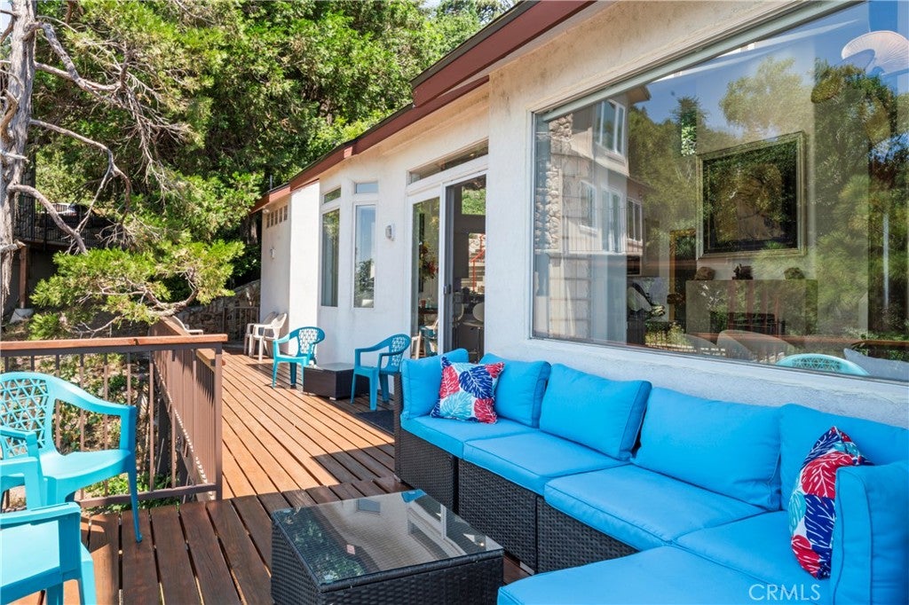 Lake Arrowhead, California, 92352, United States, 2 Bedrooms Bedrooms, ,3 BathroomsBathrooms,Residential,Active,1988419