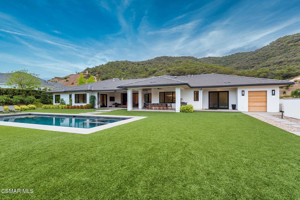 Westlake Village, California, 91361, United States, 4 Bedrooms Bedrooms, ,6 BathroomsBathrooms,Residential,Active,1989774