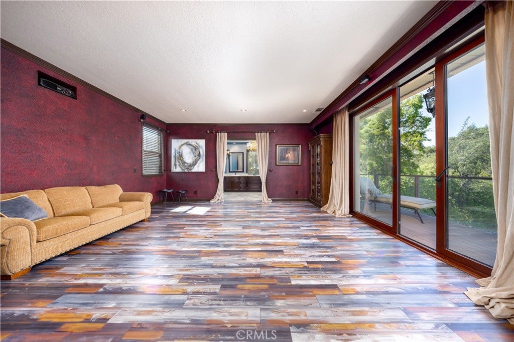 Pomona, California, 91766, United States, 5 Bedrooms Bedrooms, ,5 BathroomsBathrooms,Residential,Active,1989773