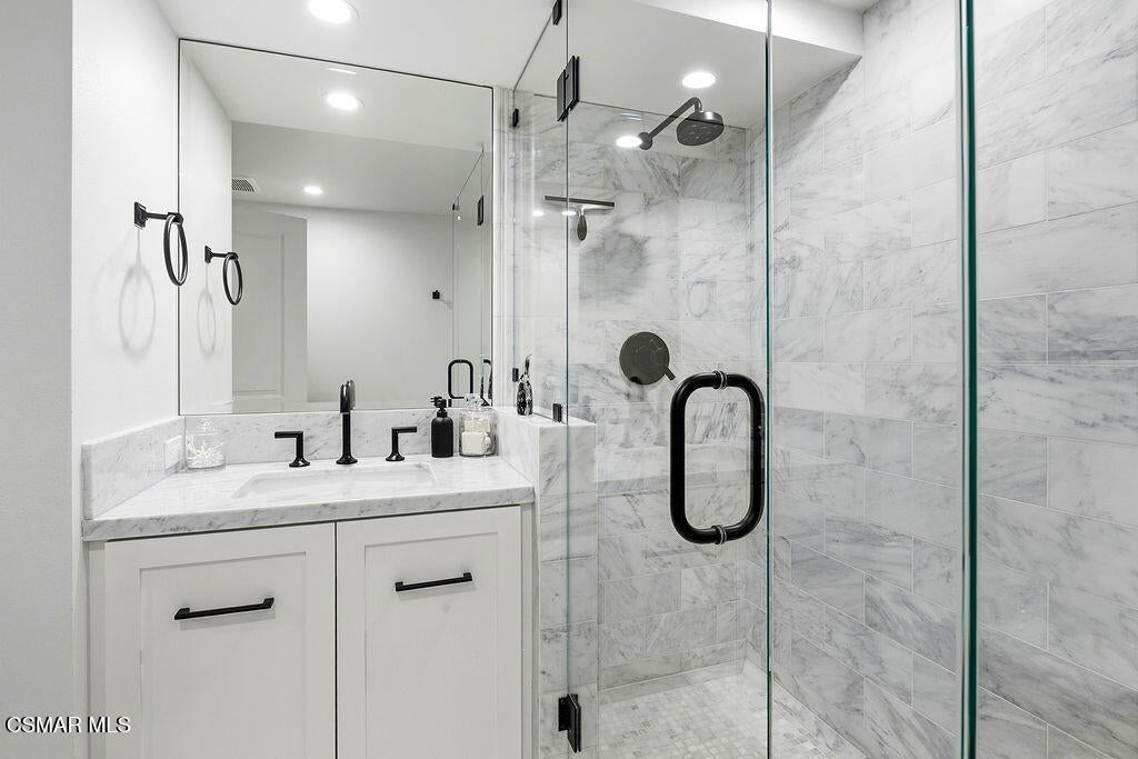 Westlake Village, California, 91362, United States, 6 Bedrooms Bedrooms, ,6 BathroomsBathrooms,Residential,Active,2031759