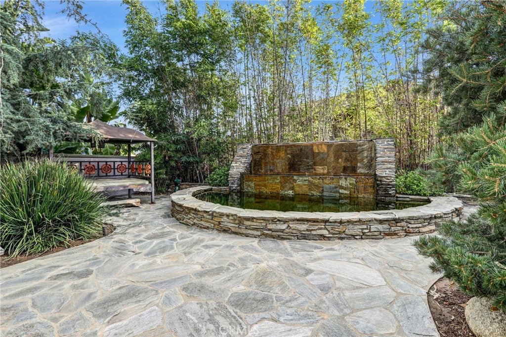 Pasadena, California, 91106, United States, 8 Bedrooms Bedrooms, ,10 BathroomsBathrooms,Residential,Active,1996260