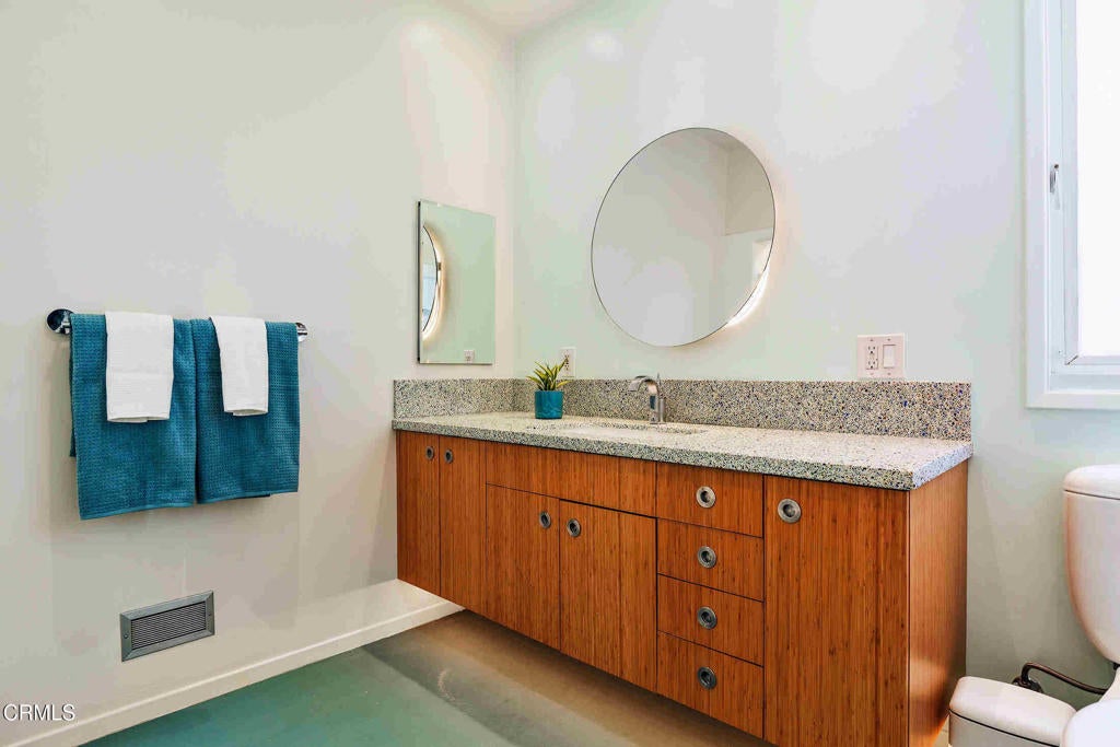 Pasadena, California, 91107, United States, 5 Bedrooms Bedrooms, ,5 BathroomsBathrooms,Residential,Active,1941341