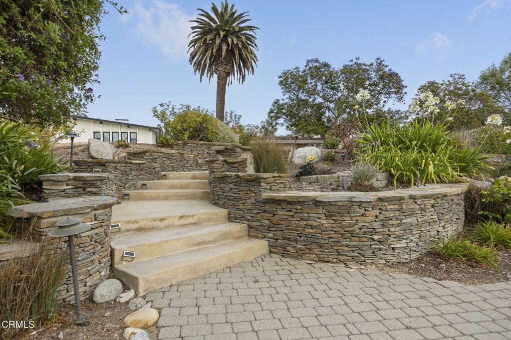 Camarillo, California, 93010, United States, 4 Bedrooms Bedrooms, ,4 BathroomsBathrooms,Residential,Active,1853313