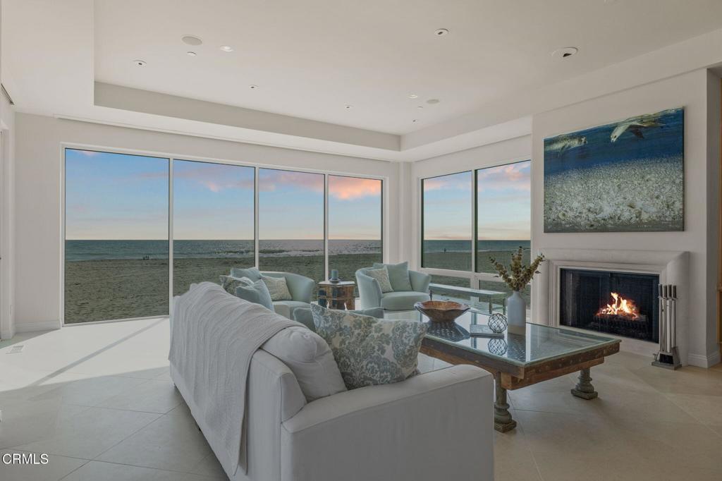 Oxnard, California, 93035, United States, 4 Bedrooms Bedrooms, ,6 BathroomsBathrooms,Residential,Active,1849510