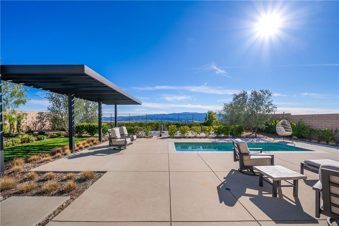 Castaic, California, 91384, United States, 6 Bedrooms Bedrooms, ,6 BathroomsBathrooms,Residential,Active,2006979