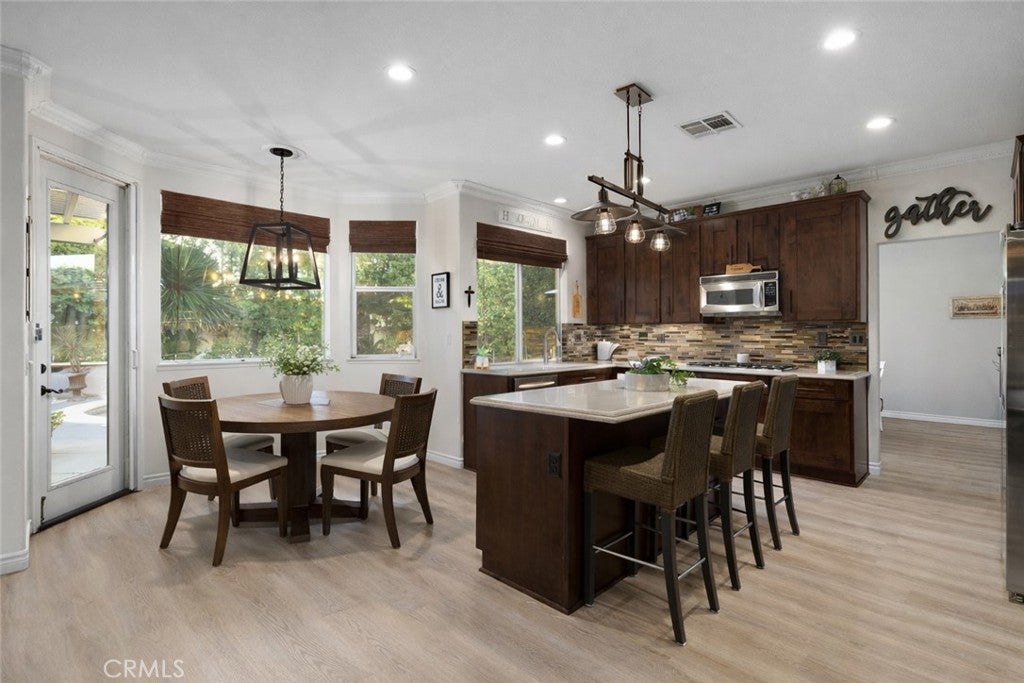 La Verne, California, 91750, United States, 5 Bedrooms Bedrooms, ,3 BathroomsBathrooms,Residential,Active,2015798