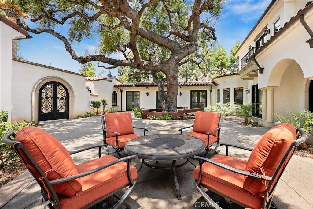 Arcadia, California, 91006, United States, 5 Bedrooms Bedrooms, ,6 BathroomsBathrooms,Residential,Active,1859344