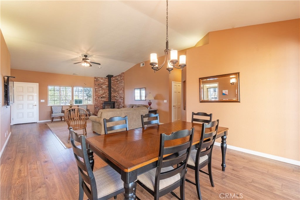 Paso Robles, California, 93446, United States, 5 Bedrooms Bedrooms, ,6 BathroomsBathrooms,Residential,Active,1821961