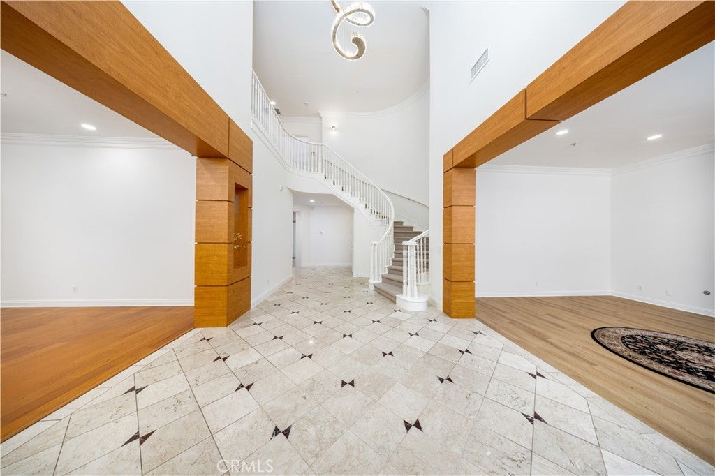 Arcadia, California, 91006, United States, 5 Bedrooms Bedrooms, ,5 BathroomsBathrooms,Residential,Active,1922322