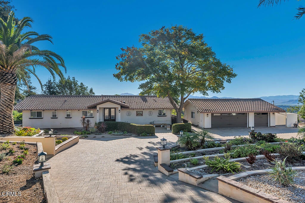 Camarillo, California, 93010, United States, 4 Bedrooms Bedrooms, ,6 BathroomsBathrooms,Residential,Active,1987228