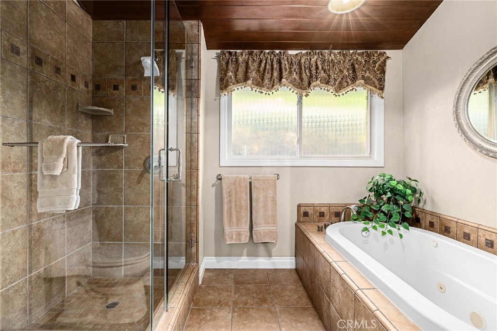 La Verne, California, 91750, United States, 3 Bedrooms Bedrooms, ,3 BathroomsBathrooms,Residential,Active,1963390