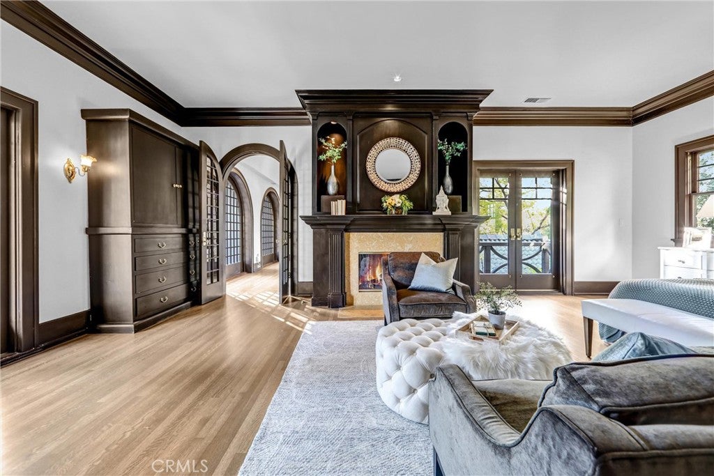 Pasadena, California, 91106, United States, 8 Bedrooms Bedrooms, ,10 BathroomsBathrooms,Residential,Active,1996260