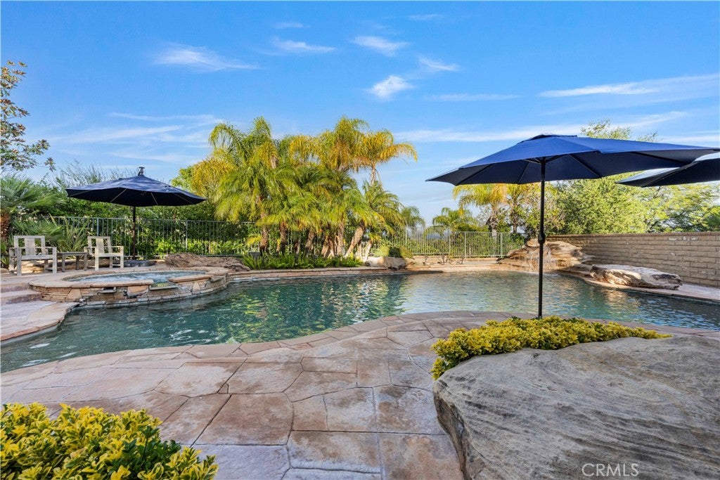 Valencia, California, 91381, United States, 5 Bedrooms Bedrooms, ,4 BathroomsBathrooms,Residential,Active,2007929