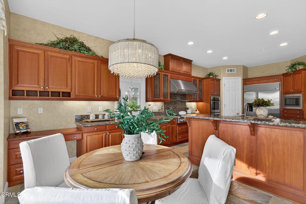 Camarillo, California, 93012, United States, 5 Bedrooms Bedrooms, ,6 BathroomsBathrooms,Residential,Active,2006970