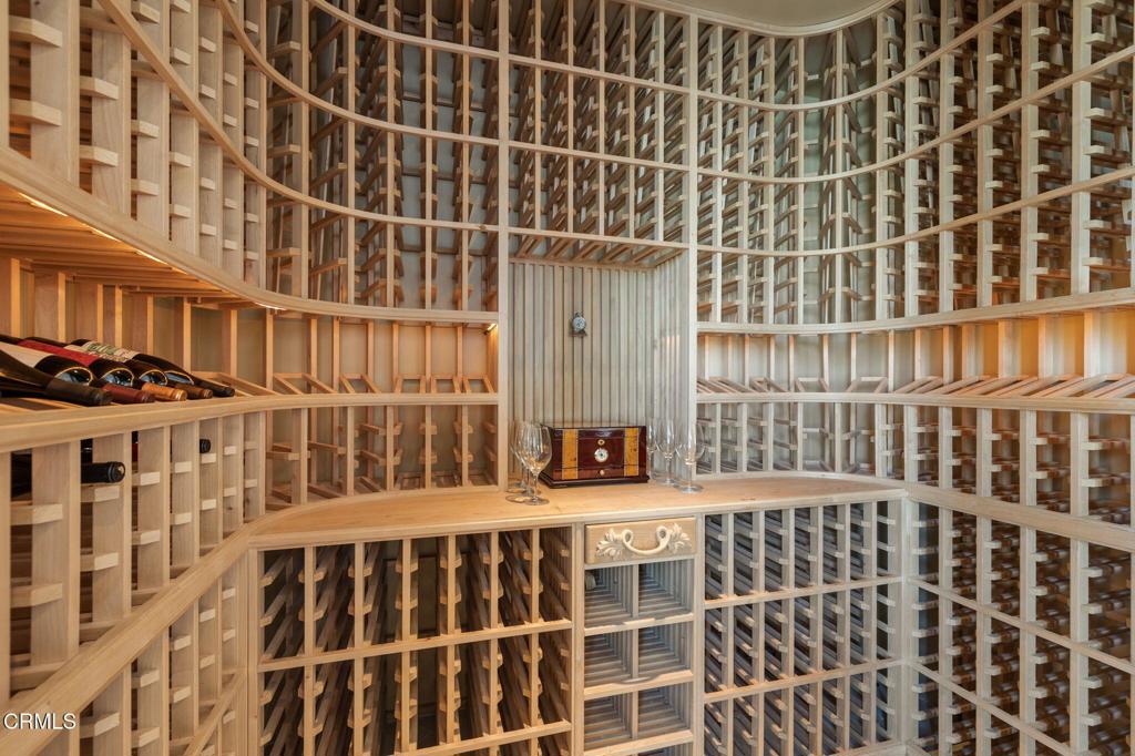 Oxnard, California, 93035, United States, 4 Bedrooms Bedrooms, ,6 BathroomsBathrooms,Residential,Active,1993670